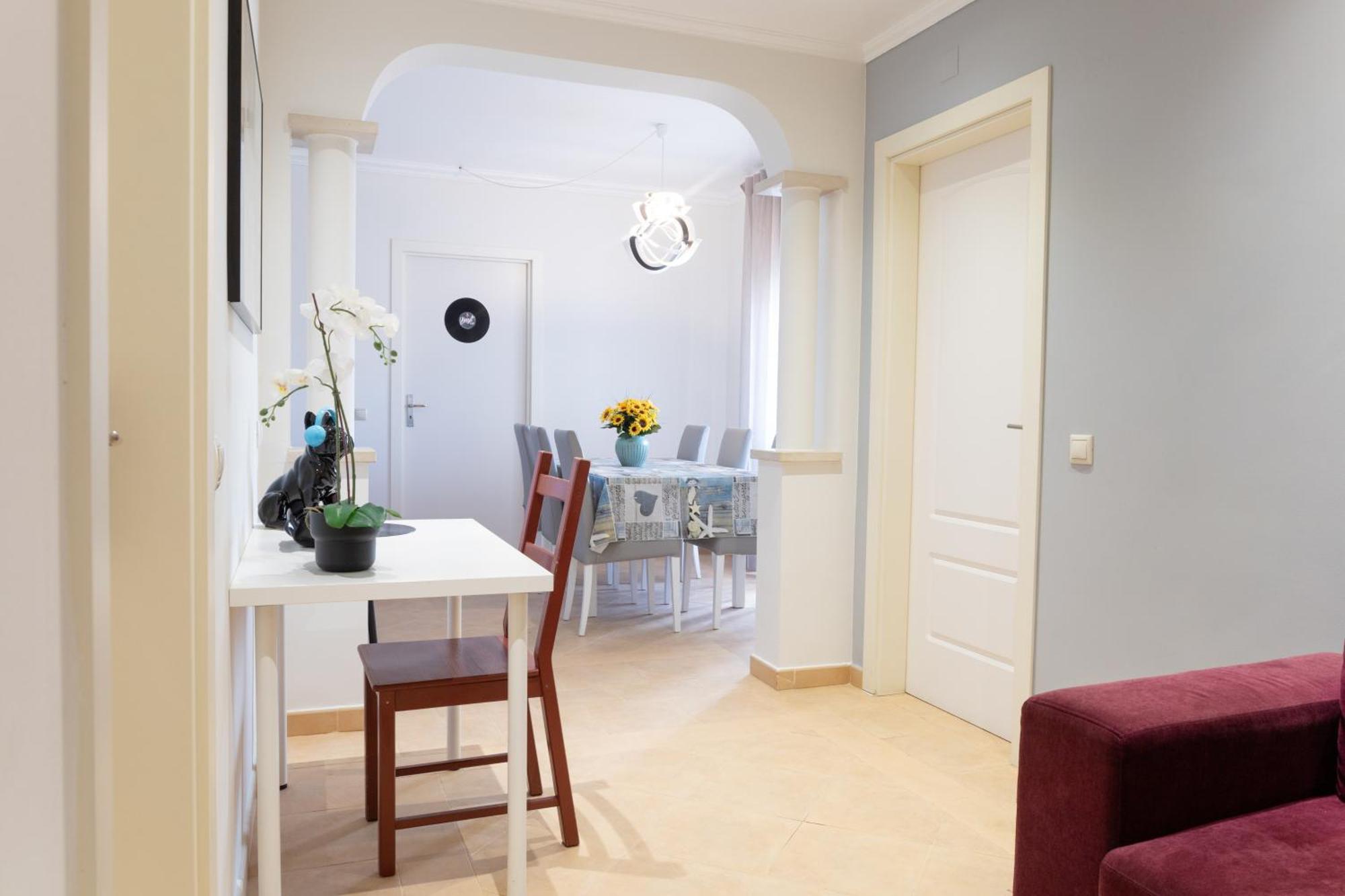 Vinyl Flat Bed & Breakfast - Rooms Lagos Ngoại thất bức ảnh